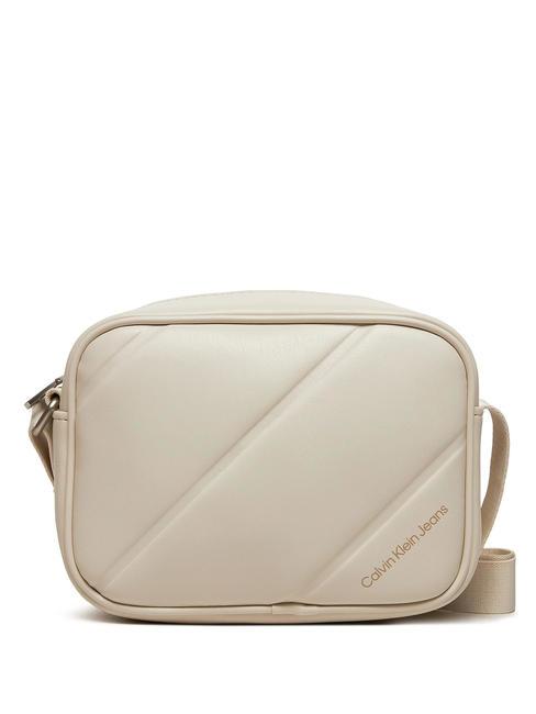 CALVIN KLEIN QUILTED  Mini sac pour appareil photo sur l'épaule coquille d'oeuf - Sacs pour Femme