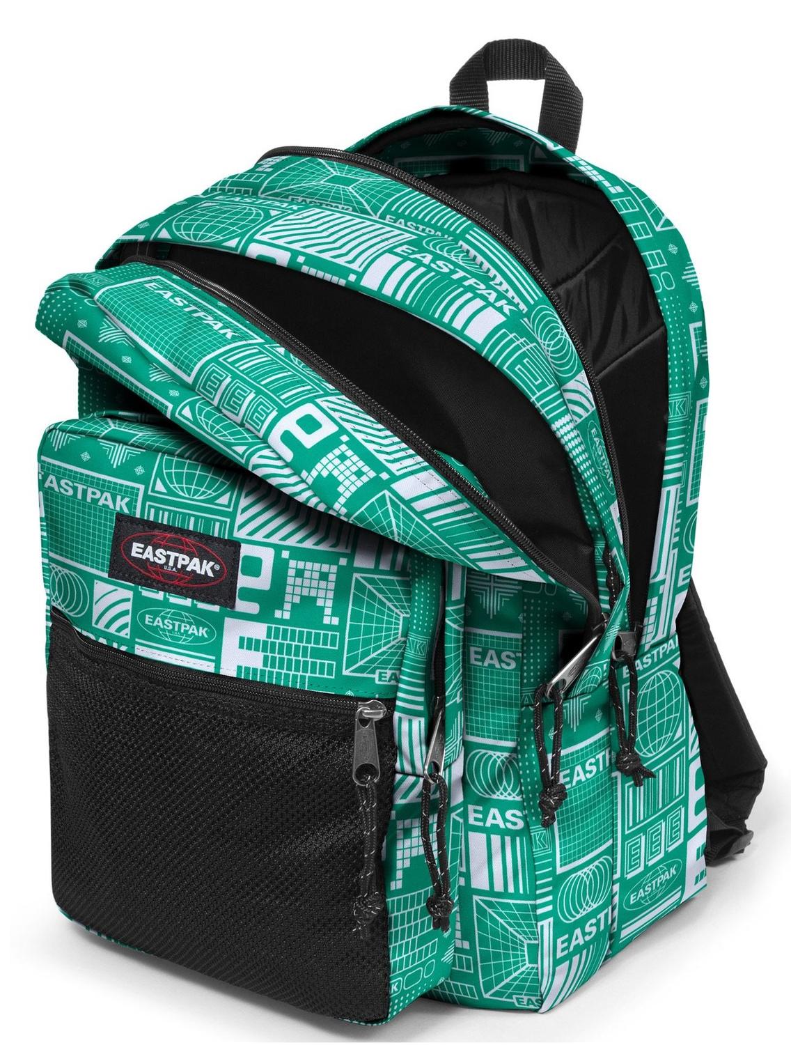 eastpak pinnacle